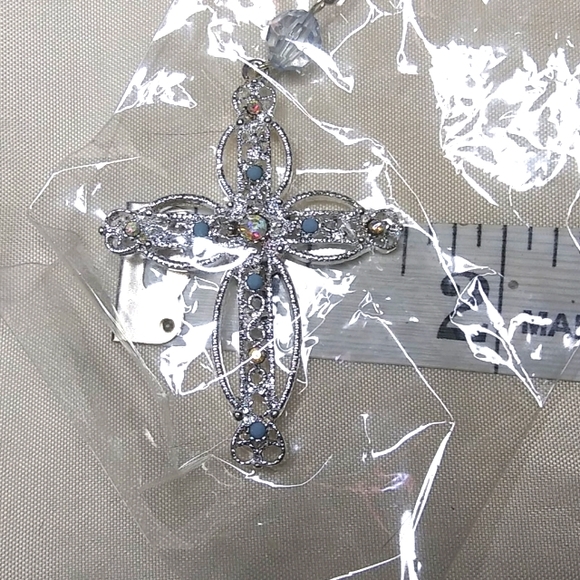 Cross Necklace - Picture 8 of 8